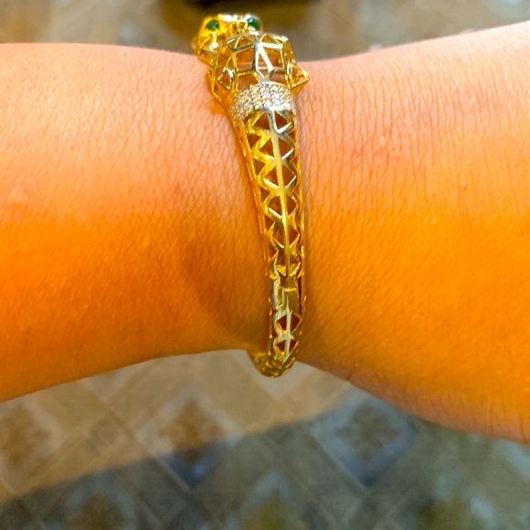 Double head panther bangle bracelet - Picture 4 of 11